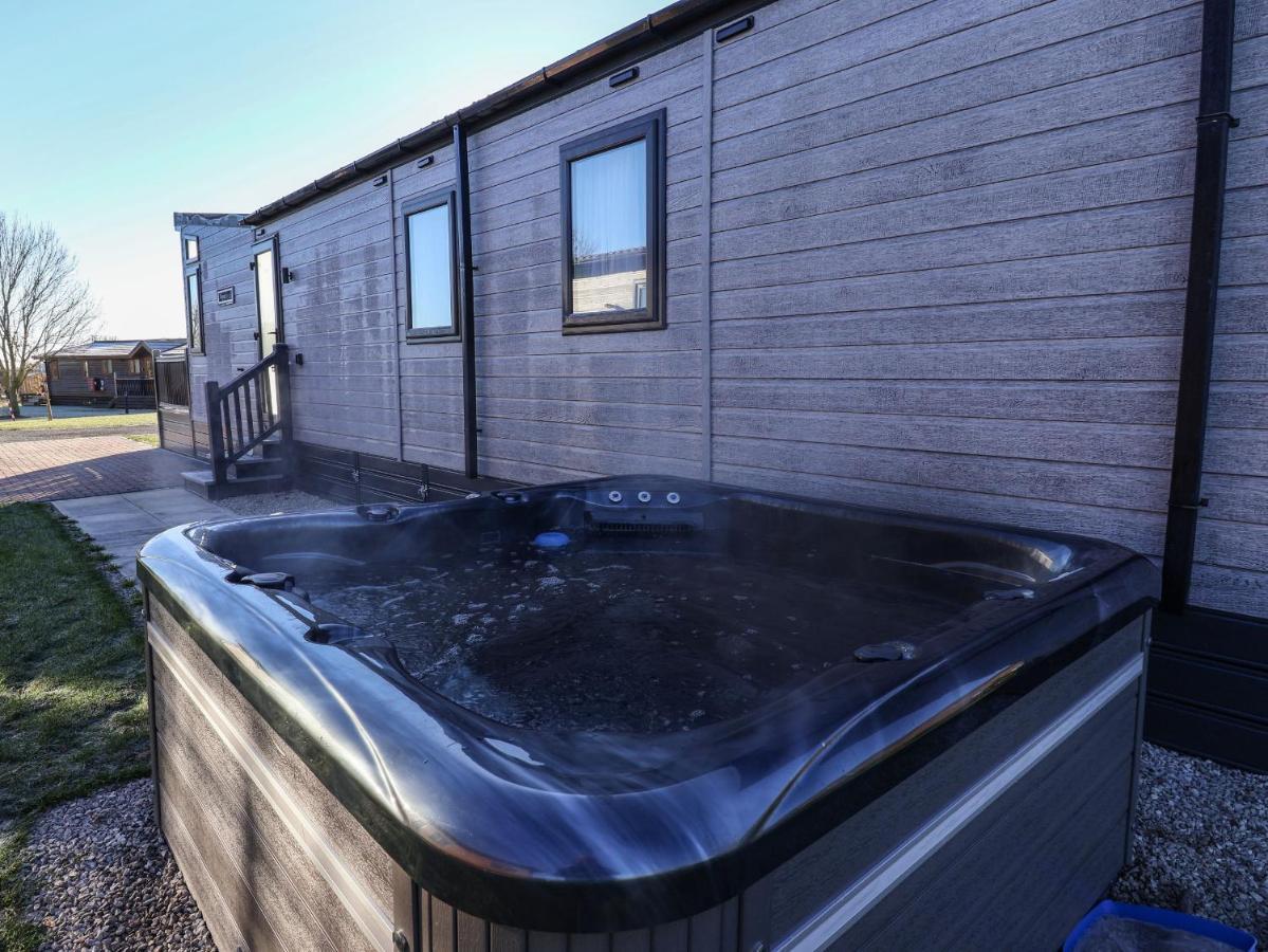Vila Owls Nest York Exteriér fotografie