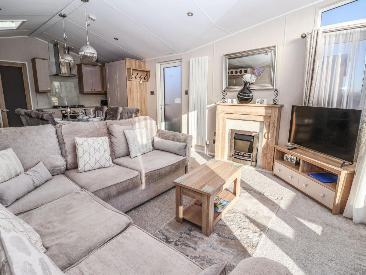 Vila Owls Nest York Exteriér fotografie